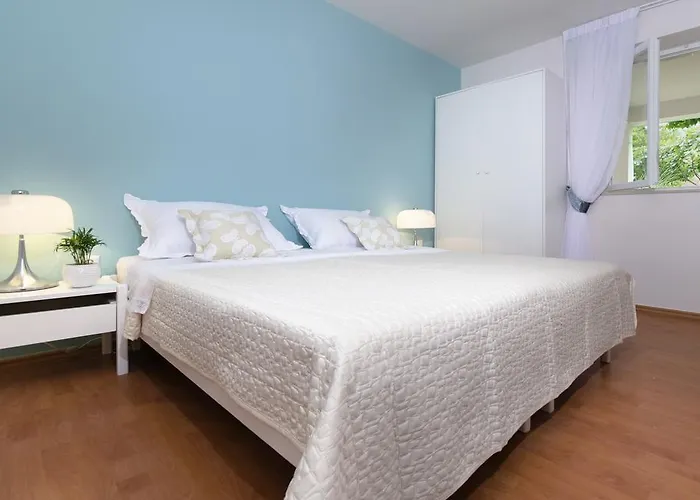 Apartment Ivan Makarska